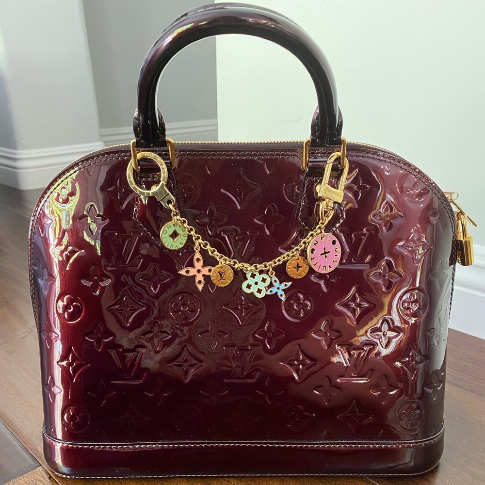 Louis Vuitton Alma Vernis Handbag Amarante